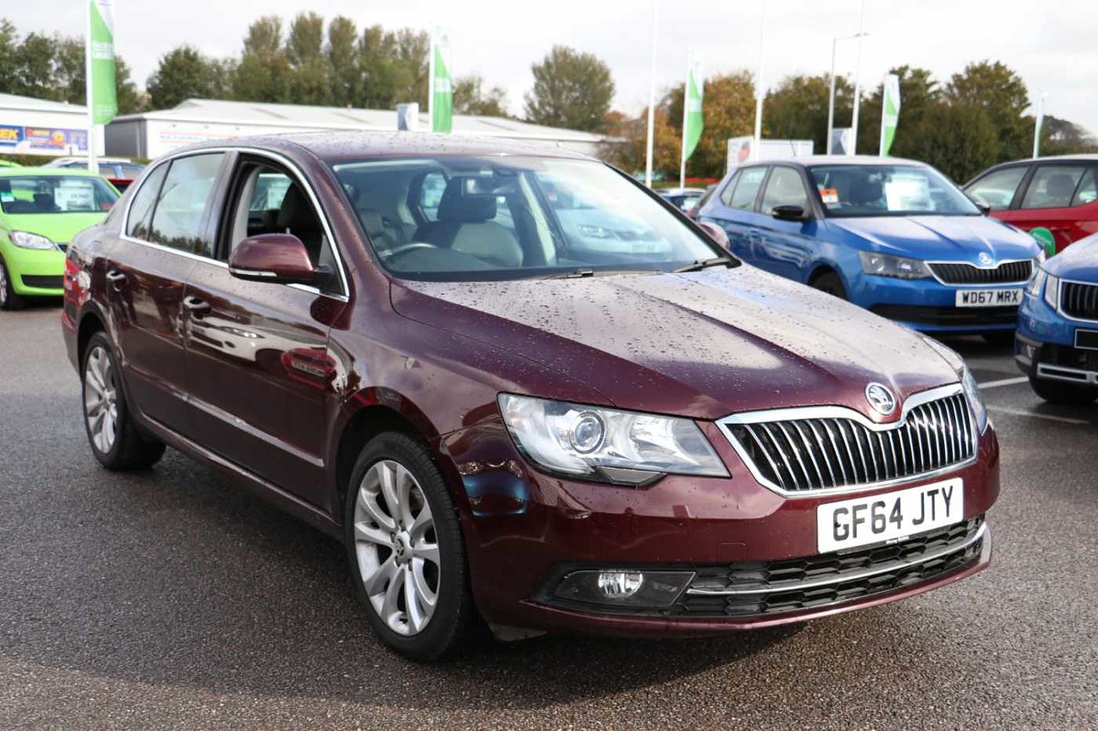 Find A Used Brown ŠKODA Superb 2 0 TDI CR SE 5 Dr Hatchback in Plympton