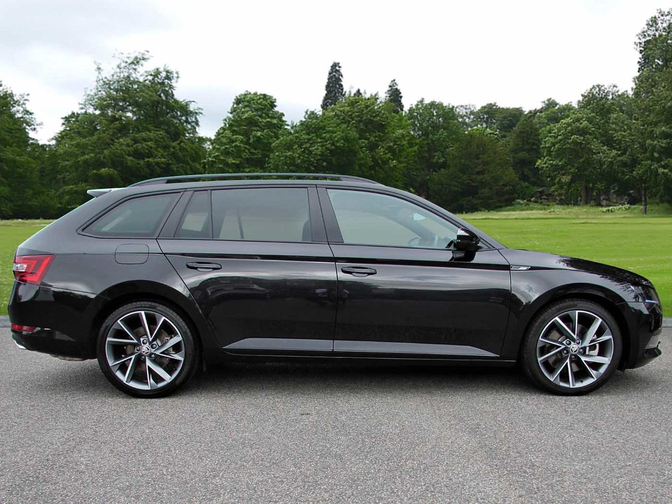 Find A Used Black Koda Superb Tsi Ps X Sportline Plus Dsg