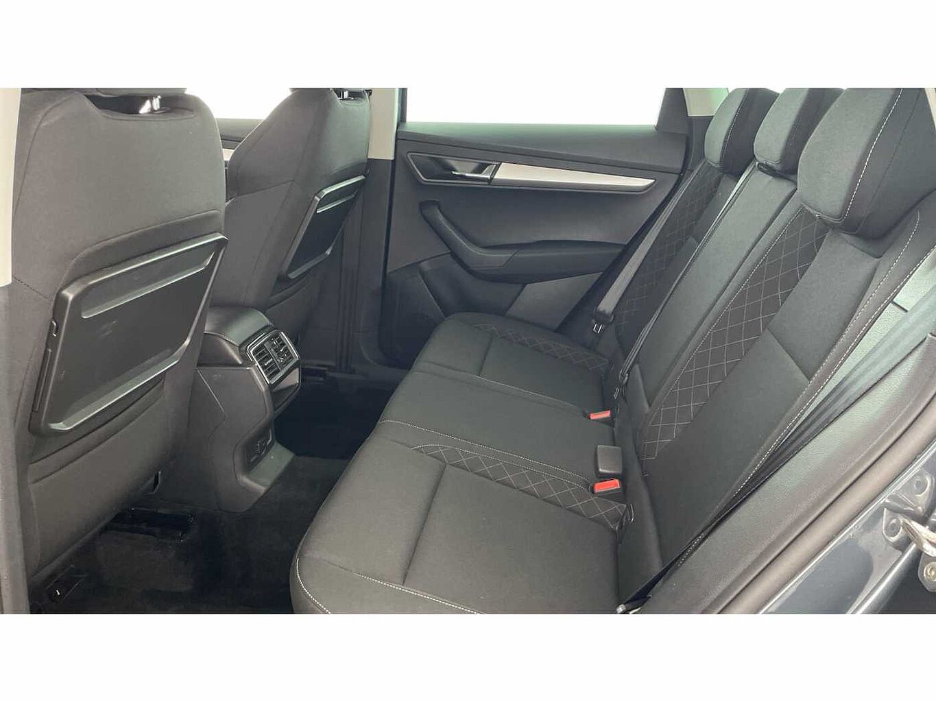 SKODA Karoq SE Technology 1.5 TSI 150 PS DSG