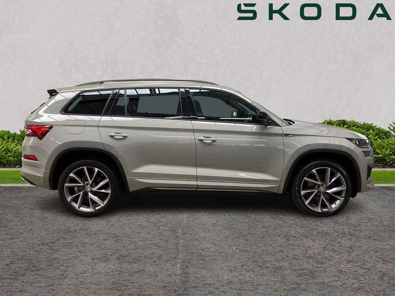 SKODA KODIAQ 1.5 TSI ACT SportLine DSG Euro 6 (s/s) 5dr (7 Seat)