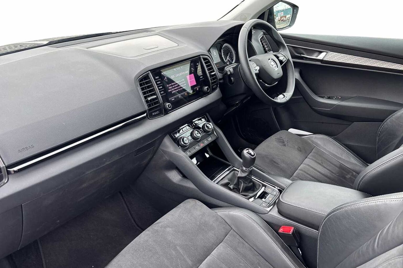 SKODA Karoq SUV 1.5 TSI (150ps) SE L