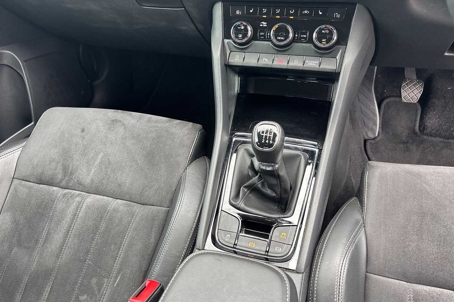 SKODA Karoq SUV 1.5 TSI (150ps) SE L