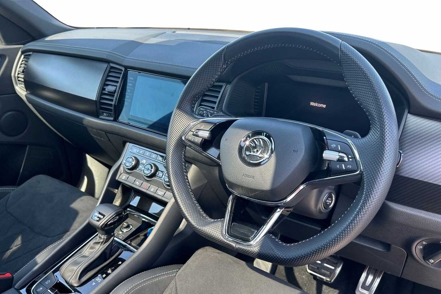 SKODA Kodiaq 2.0 TDI (200ps) Sport Line 4x4 (7 Seats) 4x4 Auto/DSG SUV
