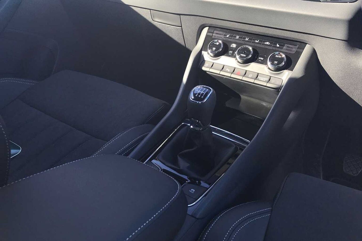 SKODA Karoq SUV 1.5 TSI (150ps) SE L Edition