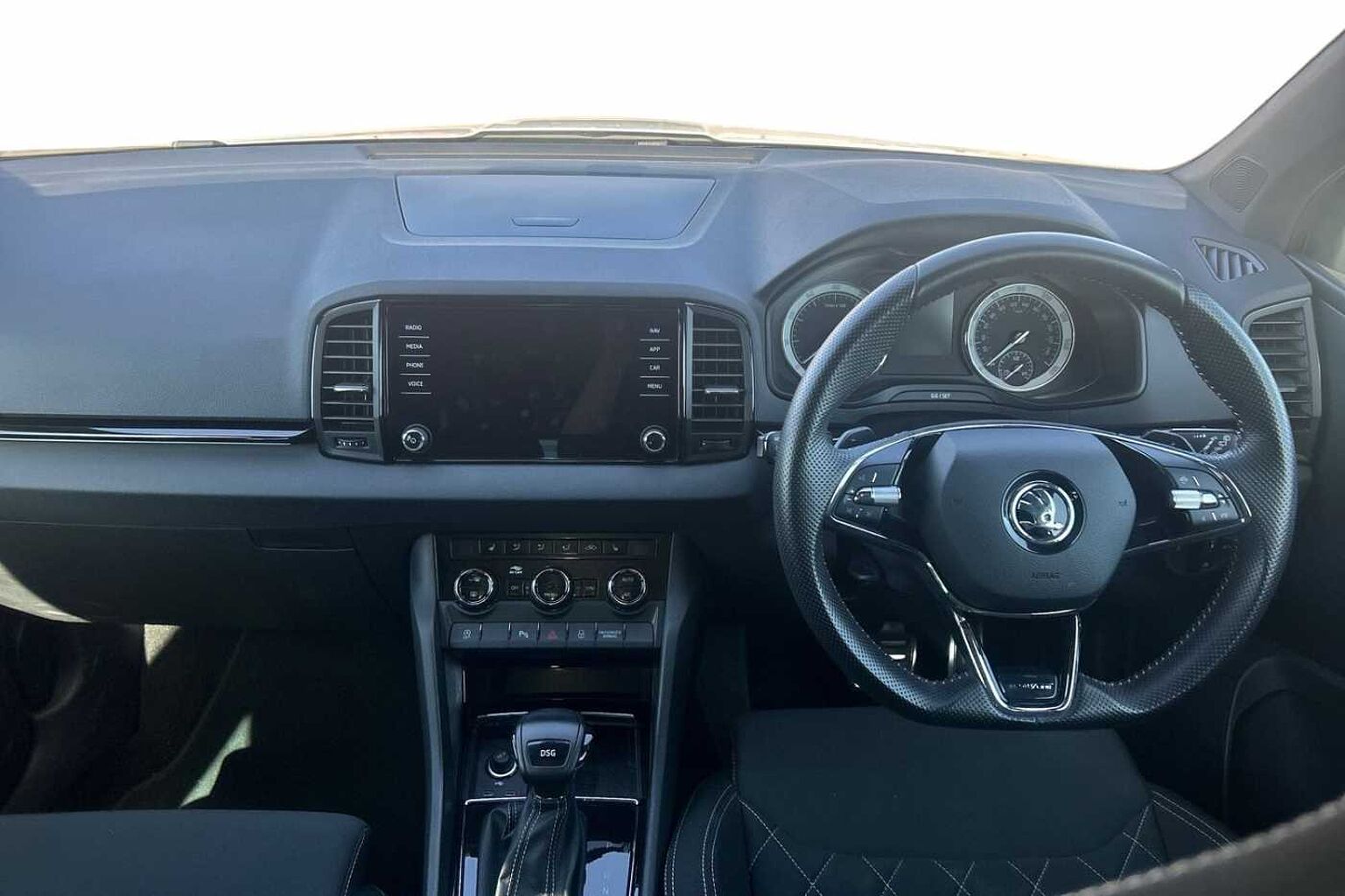 SKODA Karoq 1.5 TSI (150ps) SportLine Auto/DSG SUV
