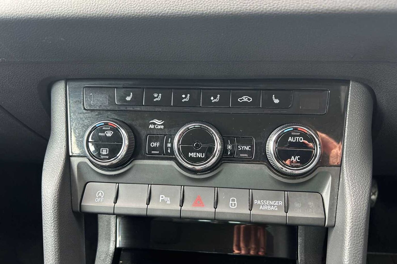 SKODA Karoq 1.5 TSI (150ps) SE L SUV