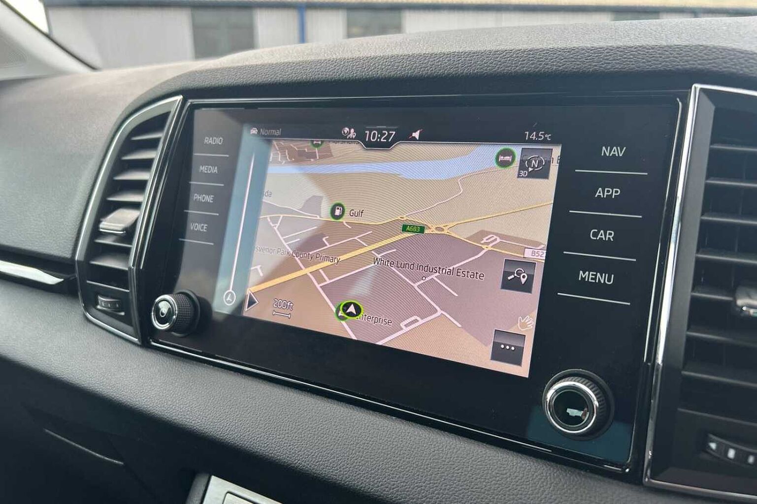 SKODA Karoq 1.5 TSI (150ps) SE L SUV
