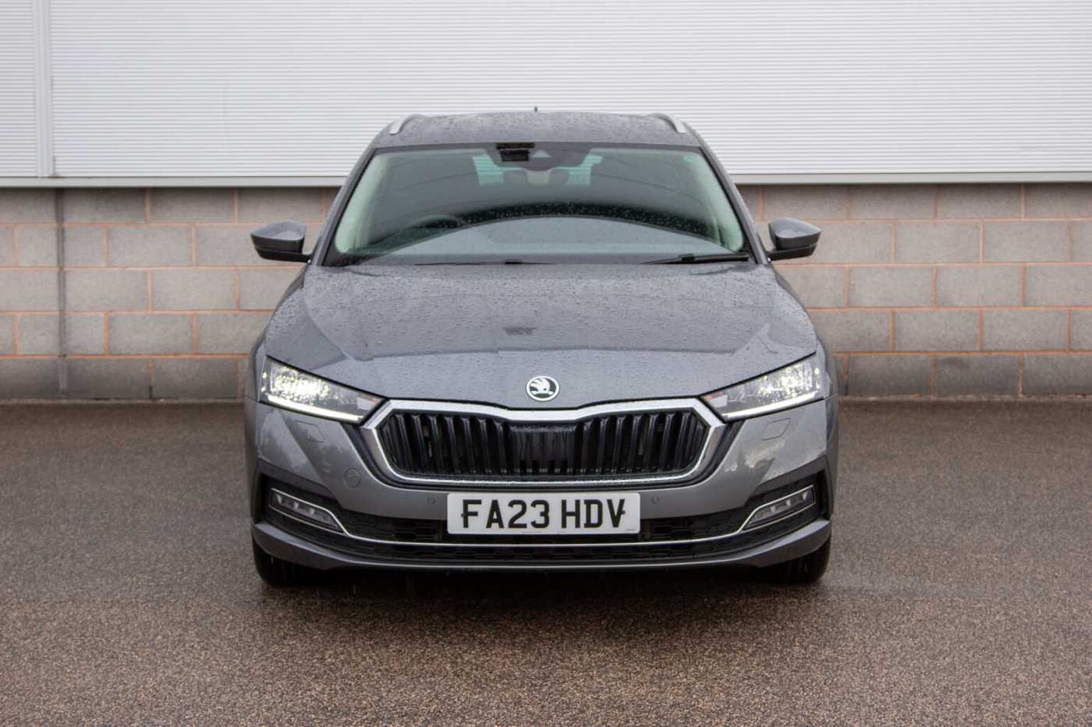 SKODA Octavia Estate 2.0TDI (150ps) SE L SCR DSG