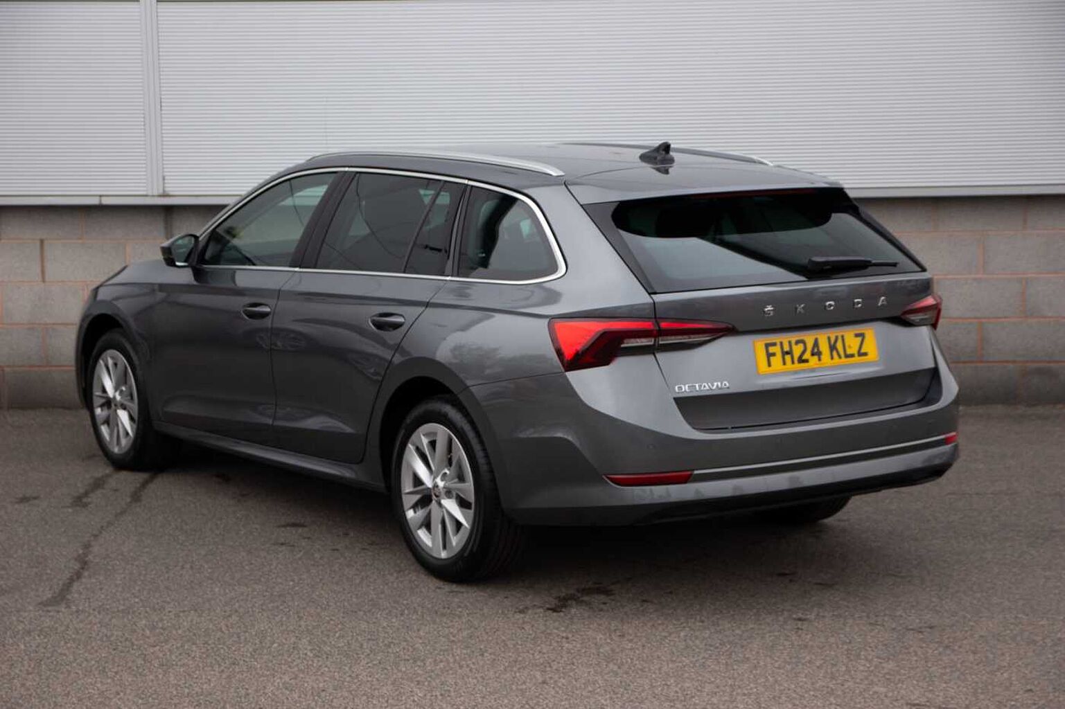 SKODA Octavia Estate 2.0TDI (150ps) SE L SCR DSG