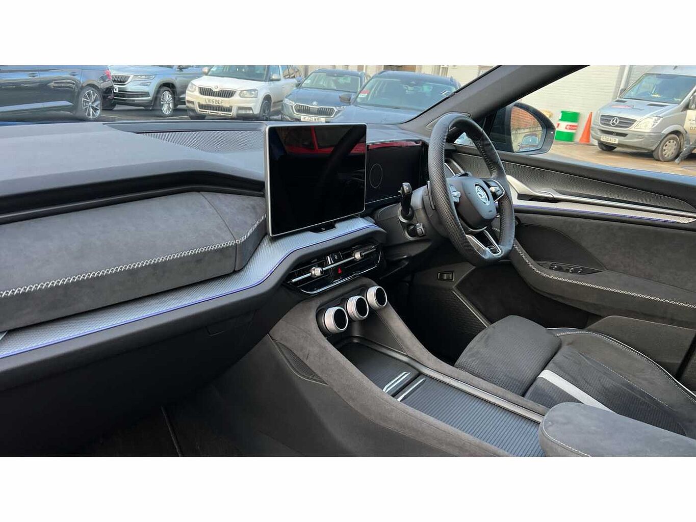 SKODA KODIAQ ŠKODA  Diesel Estate 2.0 TDI 193 Sport Line 4X4 5dr DSG [7 Seat]