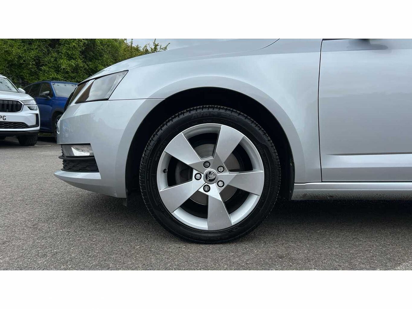 SKODA Octavia Hatchback 1.5 TSI SE Drive ACT (150ps) DSG