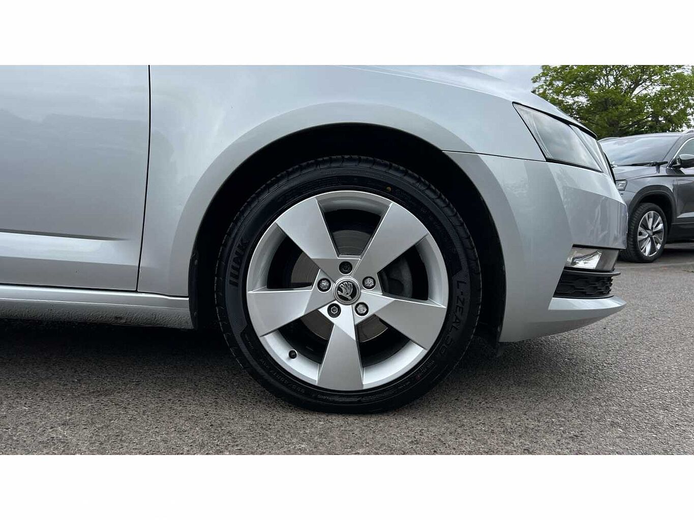 SKODA Octavia Hatchback 1.5 TSI SE Drive ACT (150ps) DSG