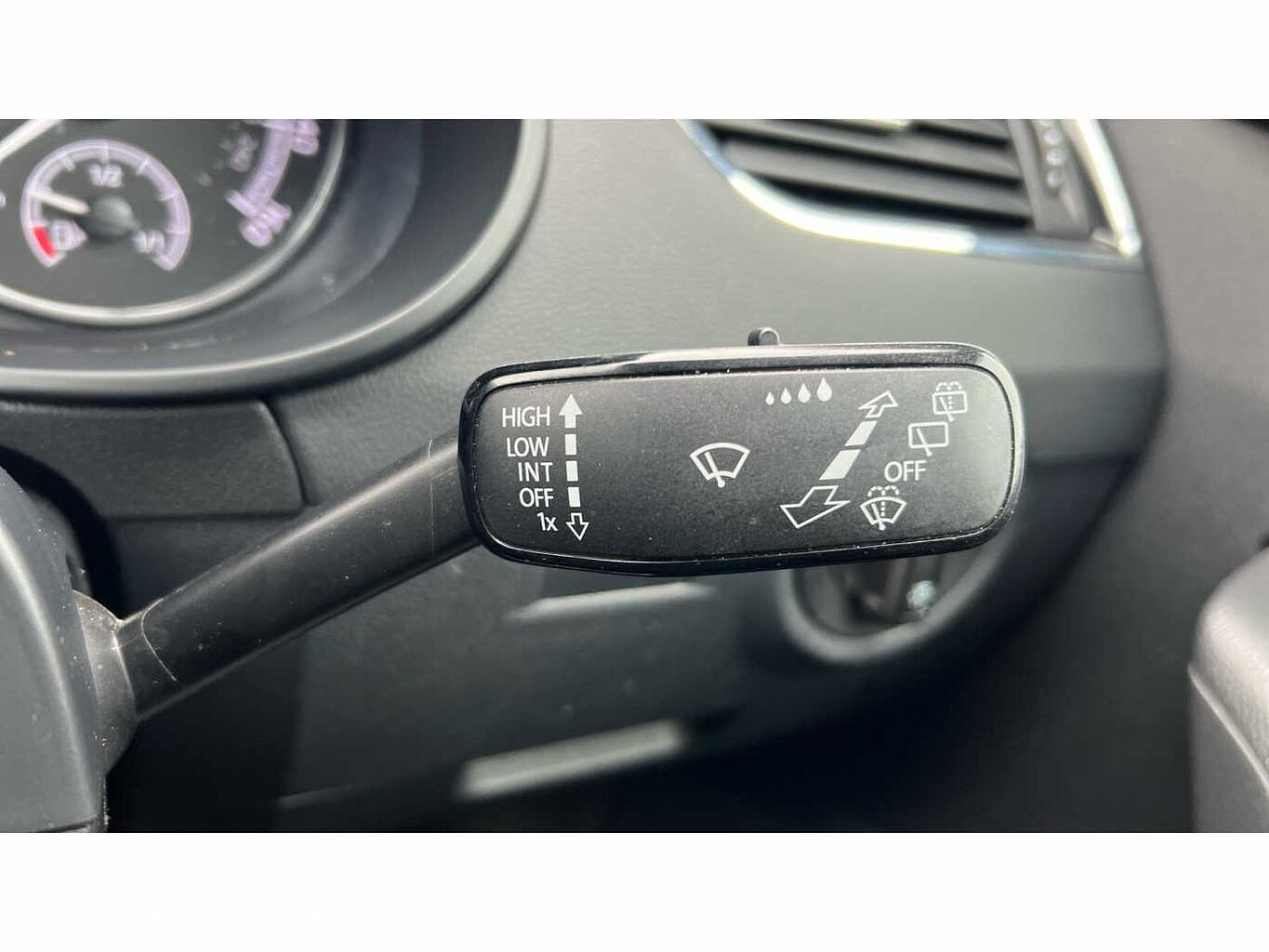 SKODA Octavia Hatchback 1.5 TSI SE Drive ACT (150ps) DSG