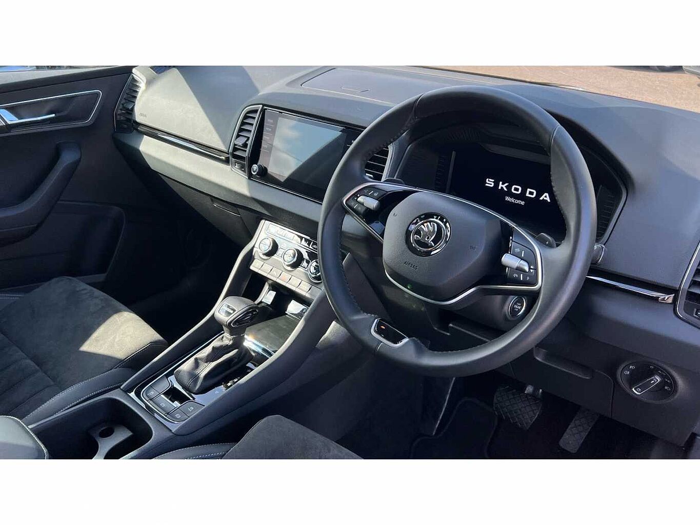 SKODA KAROQ 1.5 TSI SE L 5dr DSG