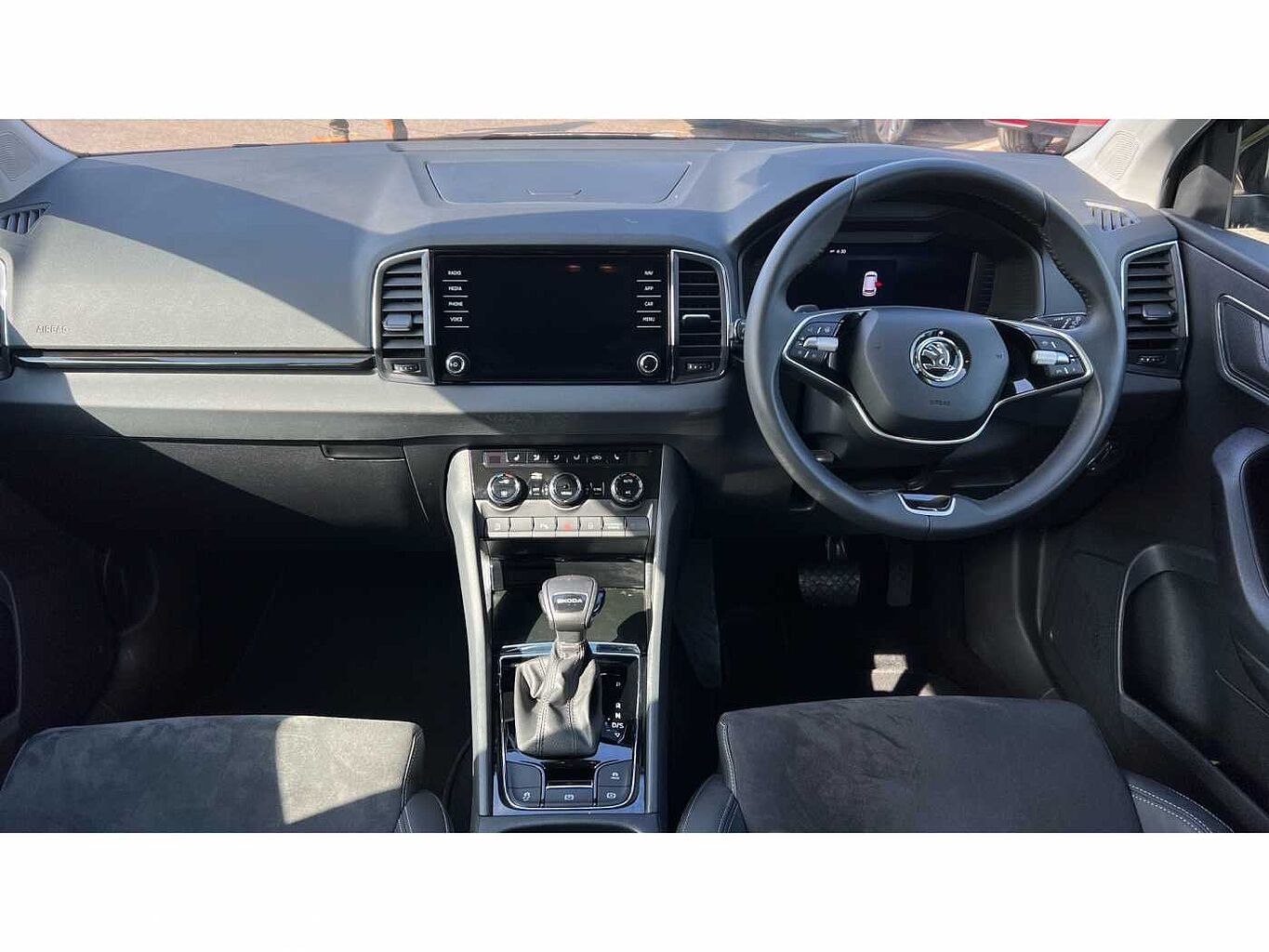 SKODA KAROQ 1.5 TSI SE L 5dr DSG