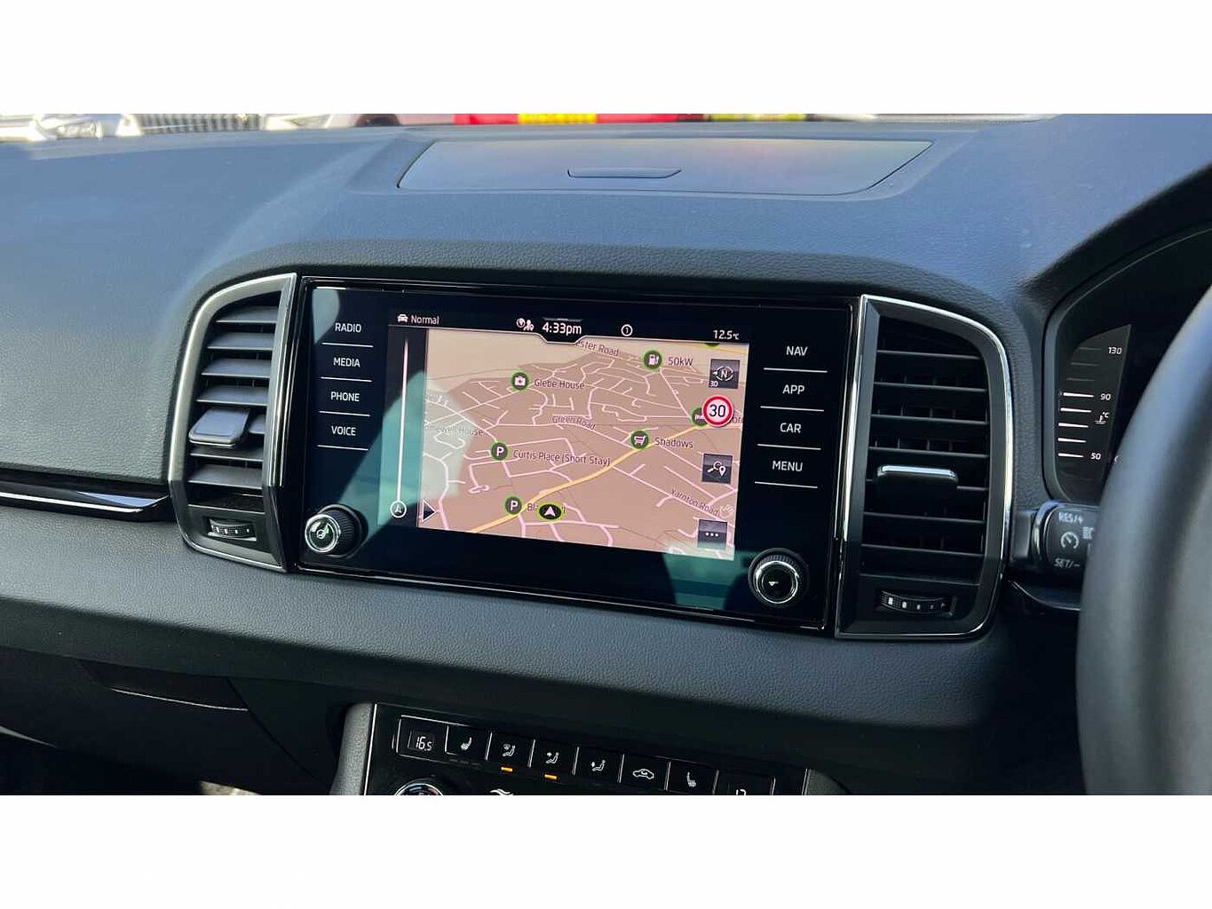 SKODA KAROQ 1.5 TSI SE L 5dr DSG