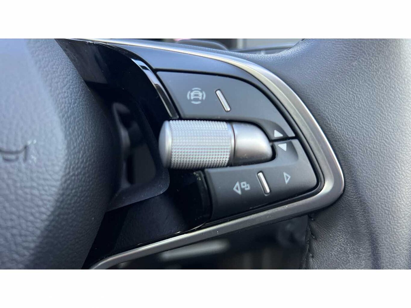SKODA KAROQ 1.5 TSI SE L 5dr DSG