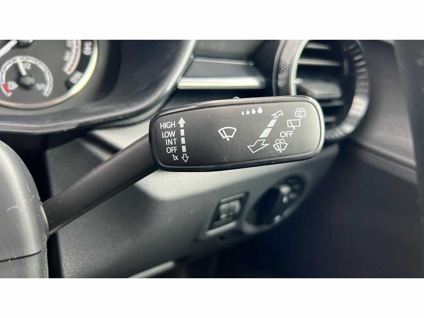 SKODA FABIA 1.0 MPI 80 SE Comfort 5dr