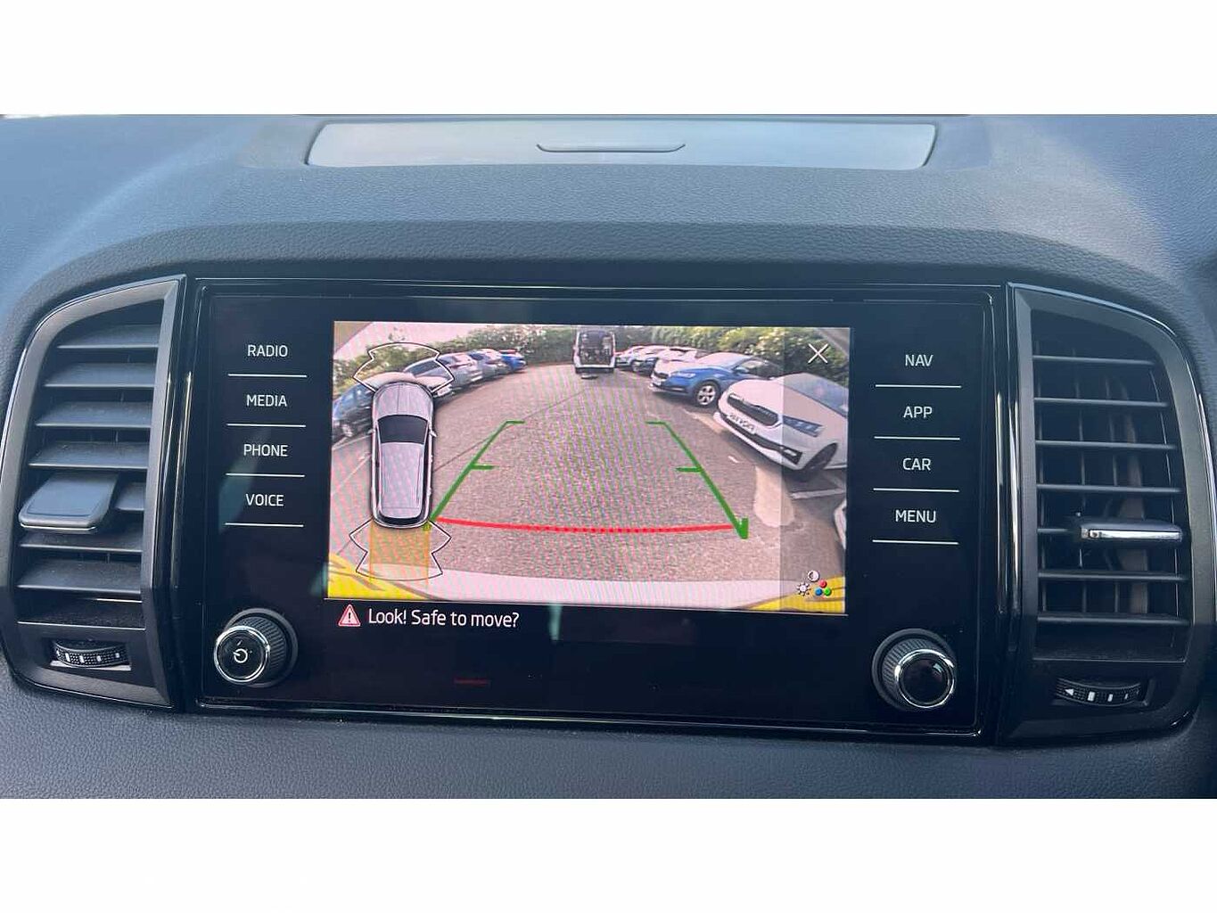 SKODA Karoq SUV 1.5 TSI (150ps) SportLine ACT
