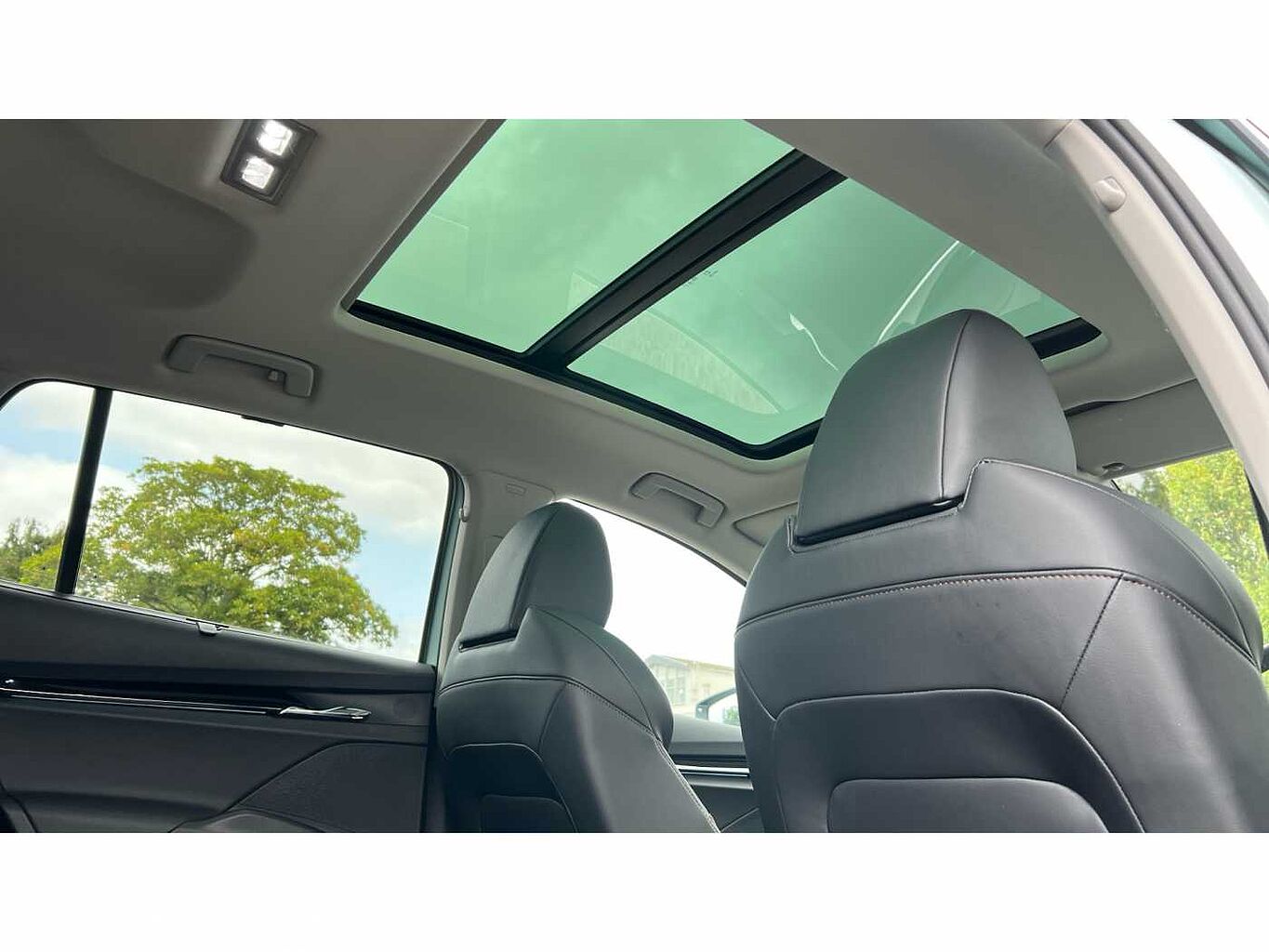 SKODA ENYAQ 150kW 80 ecoSuite 82kWh 5dr Auto [125kW]
