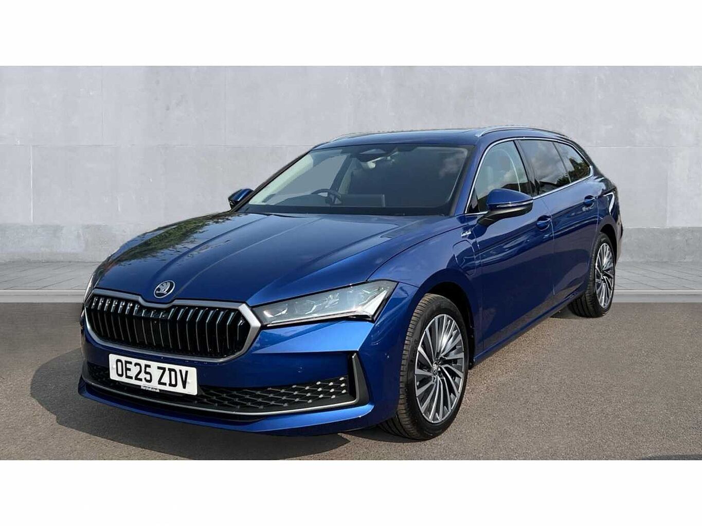 SKODA SUPERB ŠKODA  Estate 1.5 TSI iV Laurin + Klement DSG 5dr