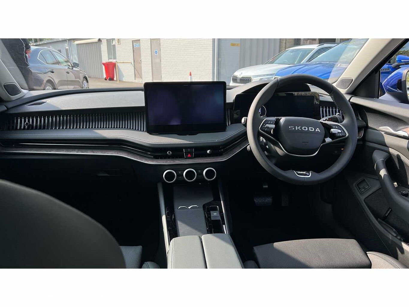 SKODA SUPERB ŠKODA  Estate 1.5 TSI iV Laurin + Klement DSG 5dr