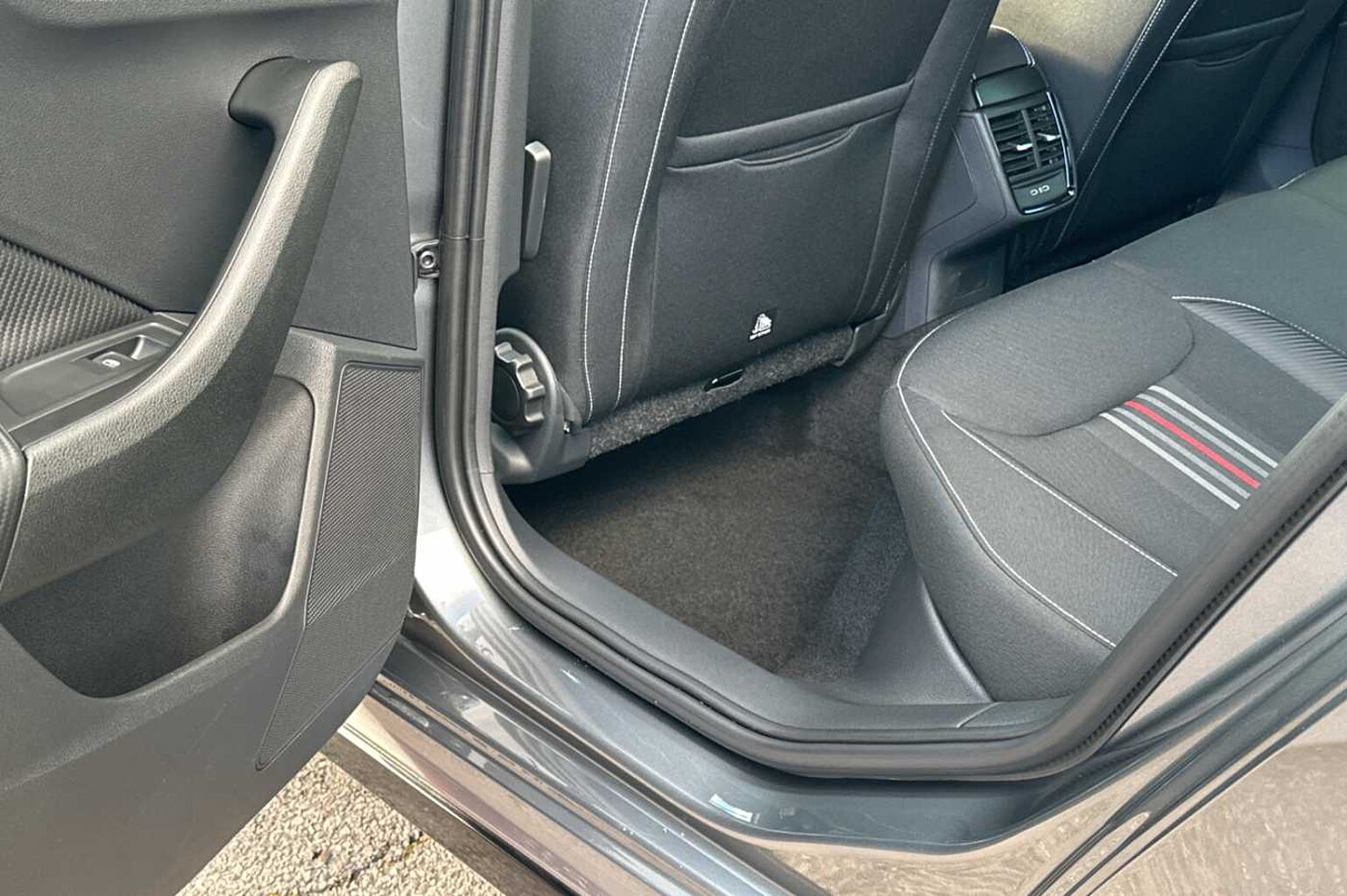 SKODA Kamiq 1.0 TSI (116ps) Monte Carlo DSG SUV