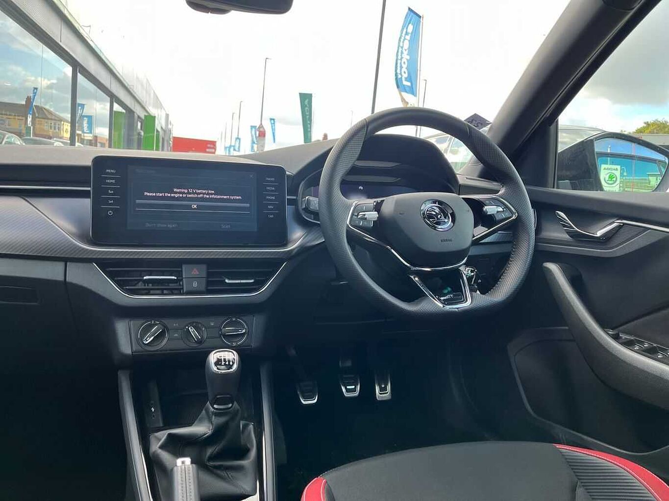SKODA Karoq SUV 1.5 TSI (150ps) SE ACT