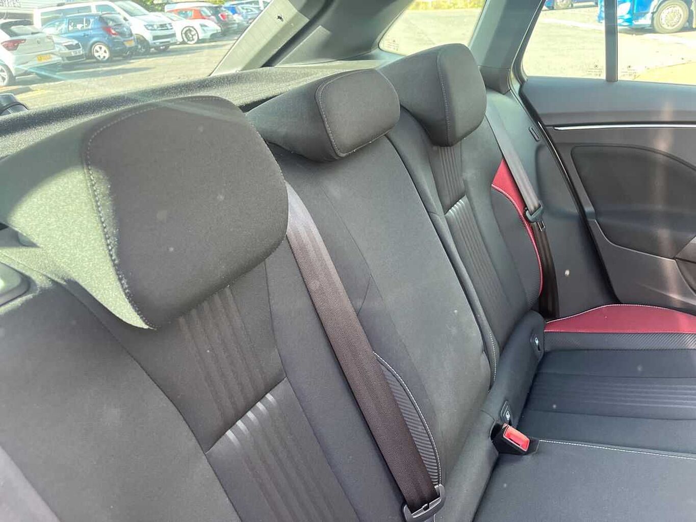 SKODA Karoq SUV 1.5 TSI (150ps) SE ACT