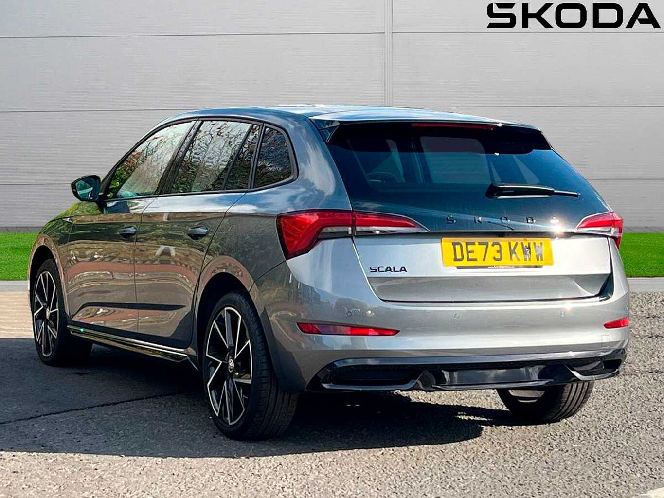 SKODA Karoq SUV 1.5 TSI (150ps) SE ACT