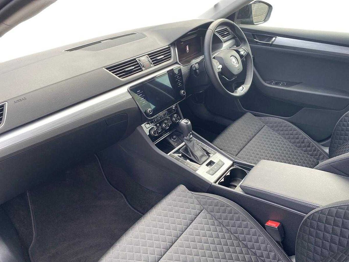 SKODA Superb 2.0 TDI SCR (150ps) SE Technology DSG Estate