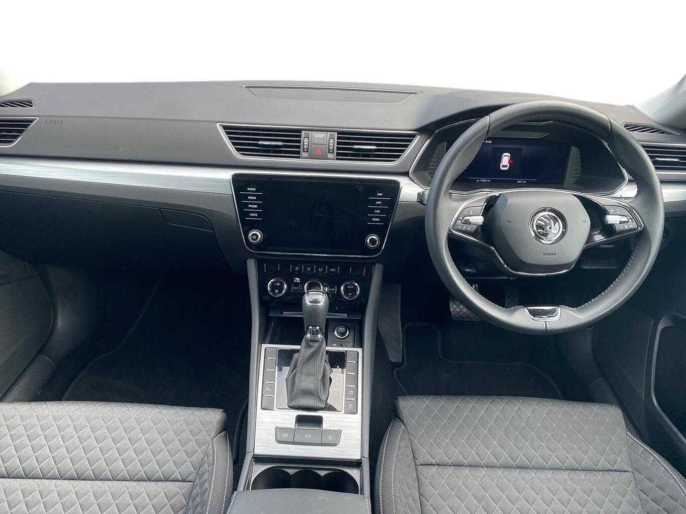 SKODA Superb 2.0 TDI SCR (150ps) SE Technology DSG Estate