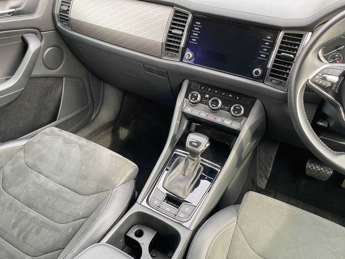 SKODA Kodiaq 1.5 TSI (150ps) SE L (7 seats) ACT DSG SUV
