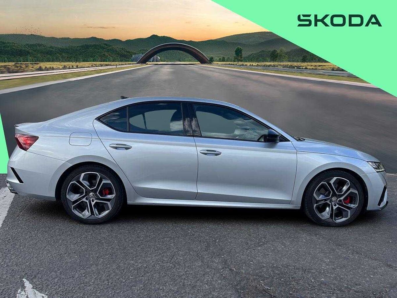 SKODA Octavia 2.0 TSI vRS (245PS) DSG 5-Dr Hatchback