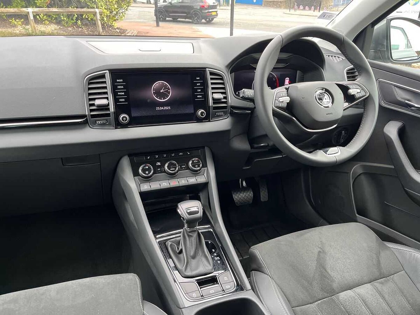 SKODA Karoq SUV 1.5 TSI (150ps) SE L ACT DSG