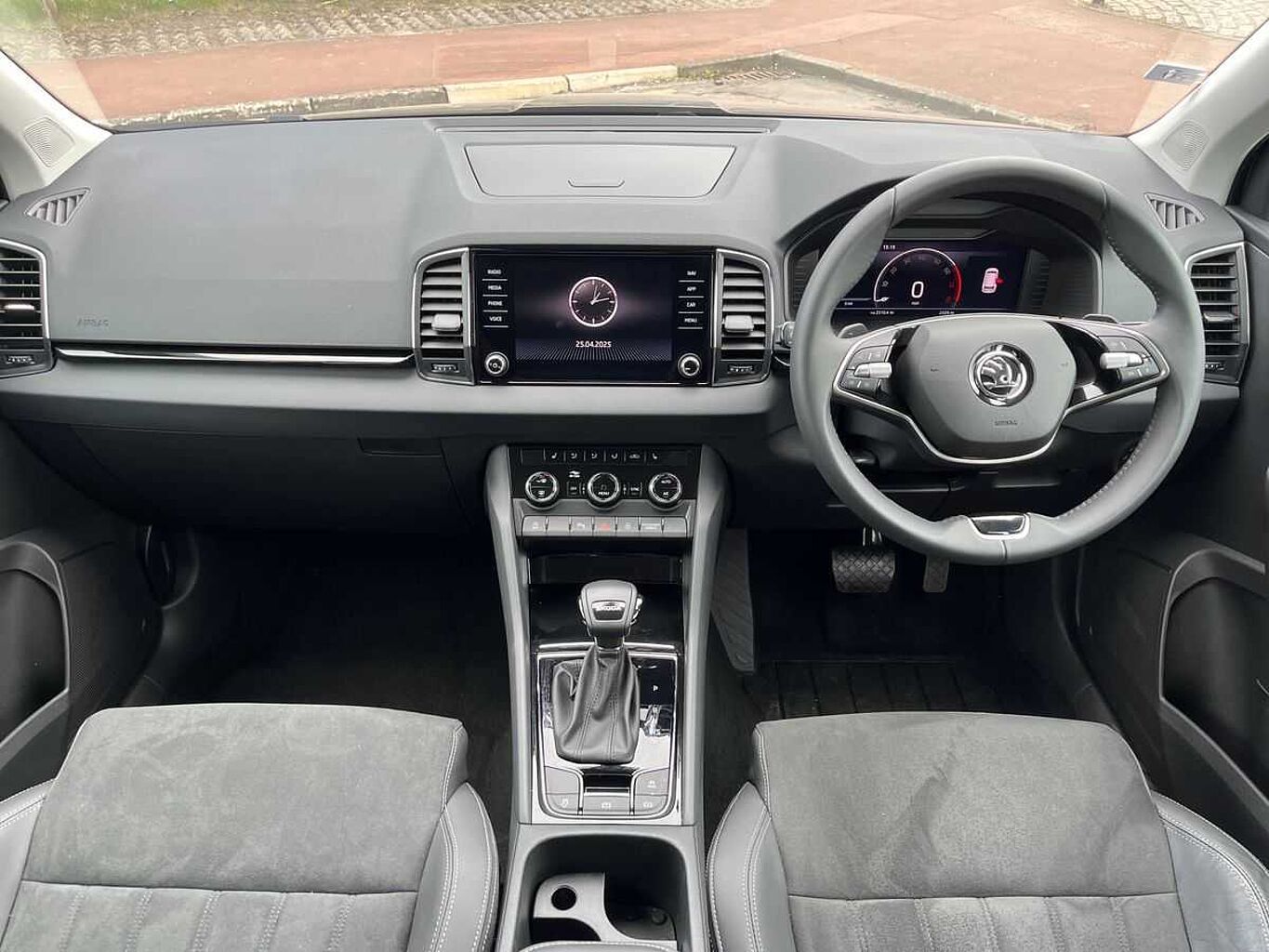 SKODA Karoq SUV 1.5 TSI (150ps) SE L ACT DSG