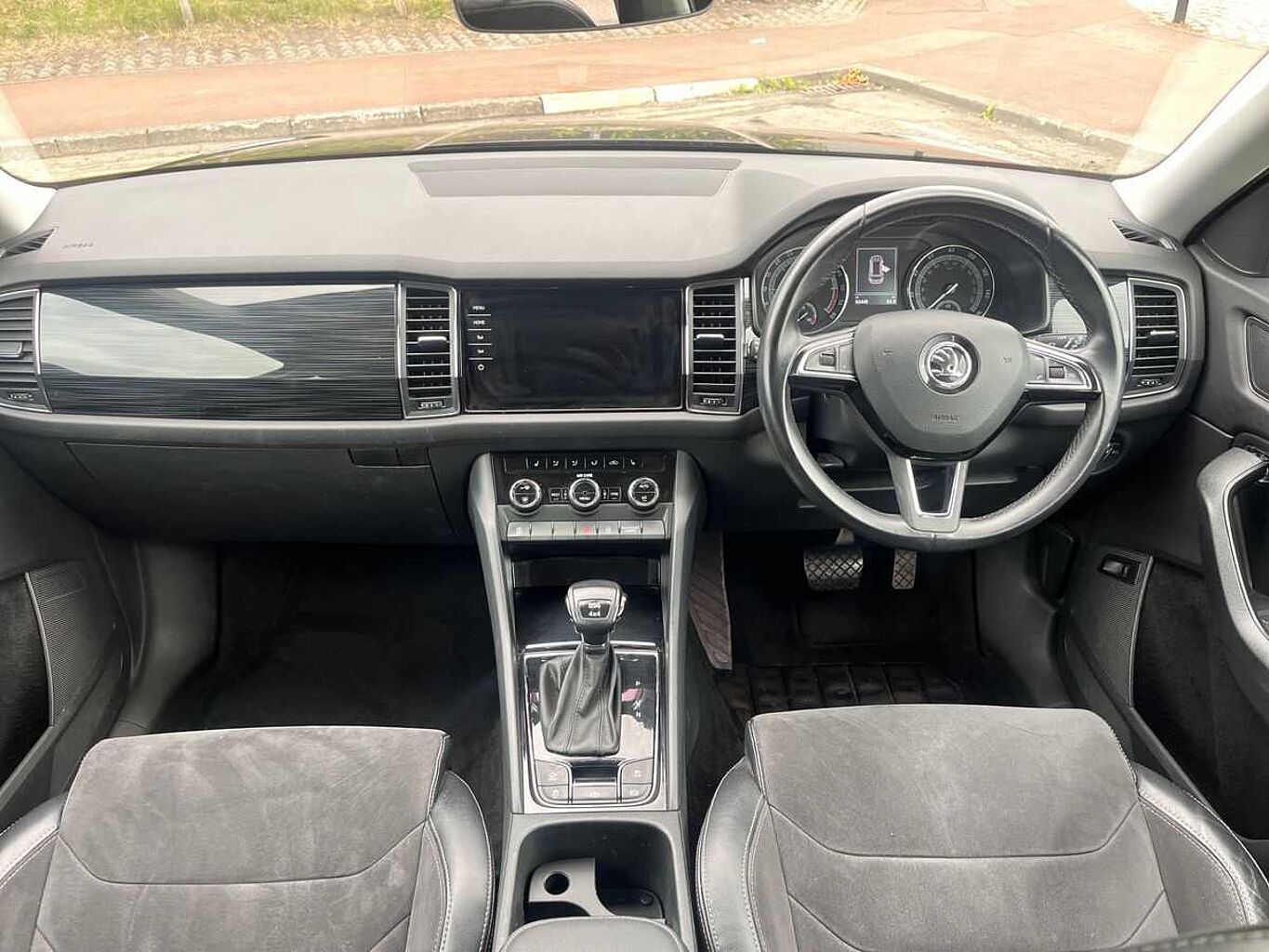 SKODA Kodiaq 2.0 TDI (150ps) 4X4 SE L (7 Seats) DSG SUV