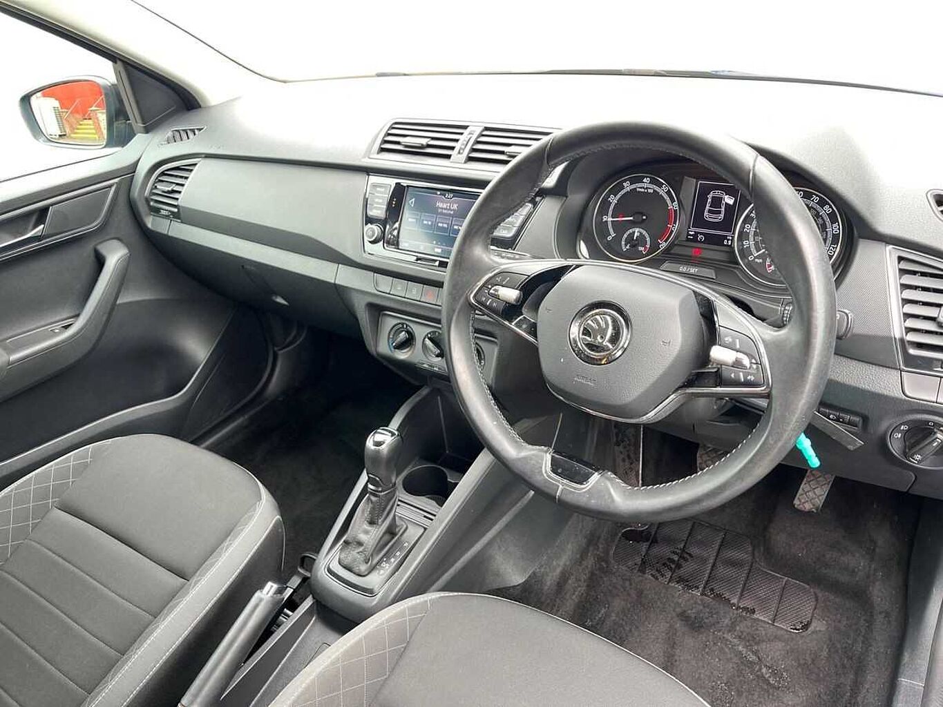 SKODA Fabia 1.0 TSI Colour Edition (95PS) DSG 5-Dr Hatch