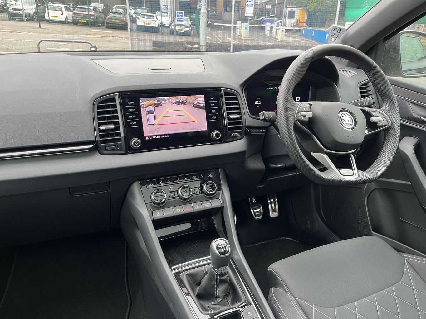 SKODA Karoq 1.5 TSI Sportline 5Dr