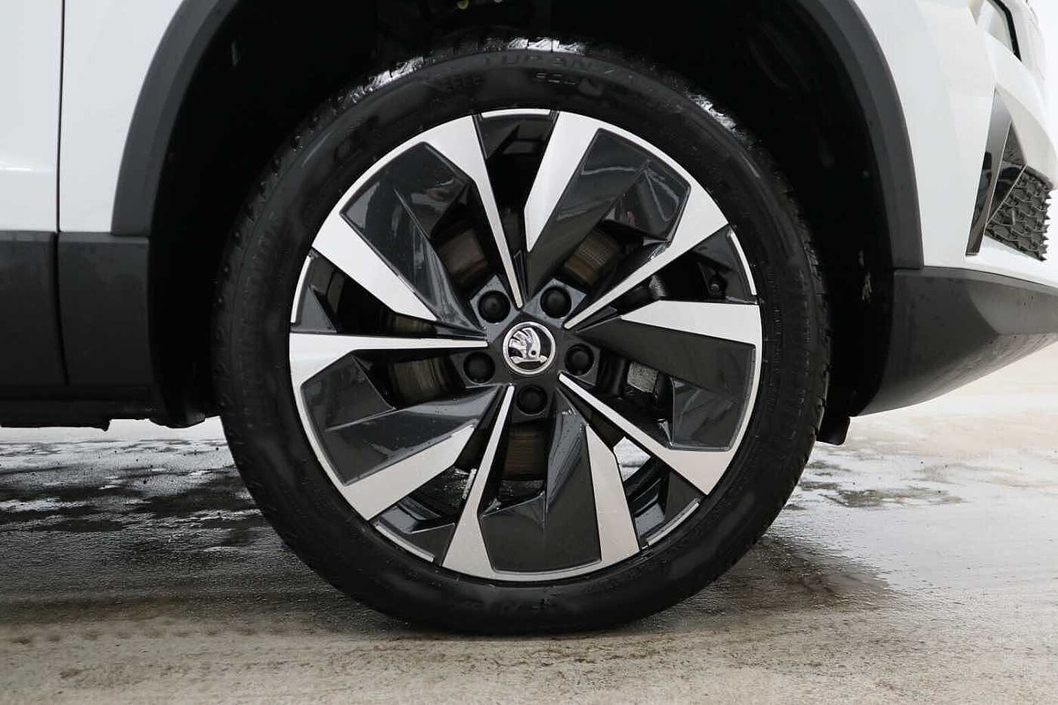 SKODA Karoq 1.5 TSI SE L 5Dr
