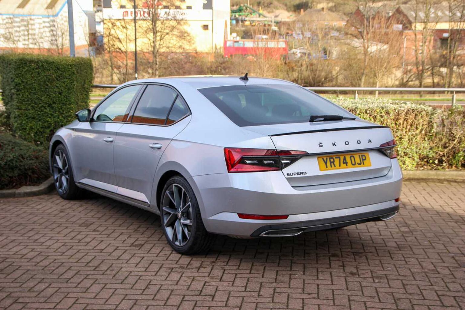 SKODA Superb 1.5 TSI 150ps SportLine Plus ACT DSG Hatch