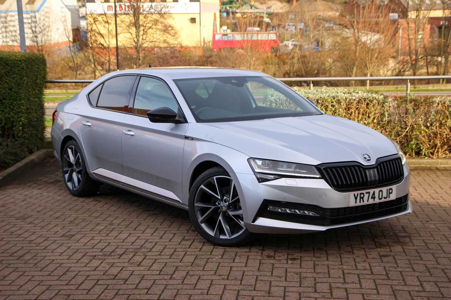 SKODA Superb 1.5 TSI 150ps SportLine Plus ACT DSG Hatch