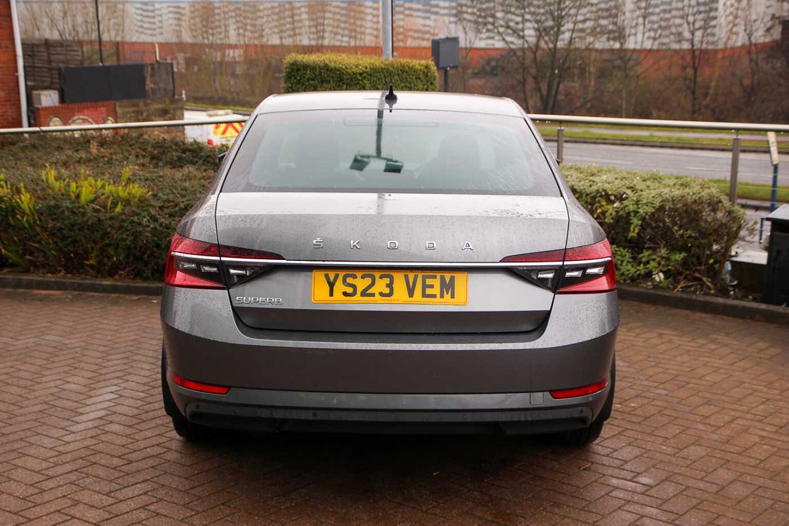 SKODA Superb Superb Hatch SE L 2.0 TDI 150 PS DSG