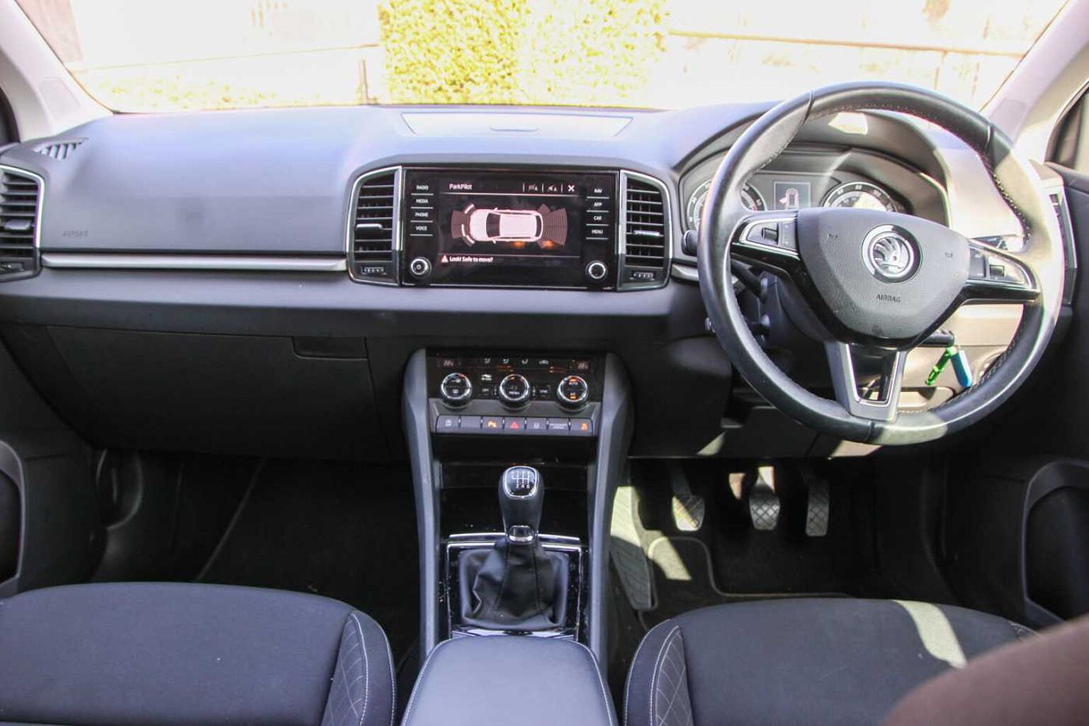SKODA Karoq SUV 1.5 TSI (150ps) SE Technology ACT