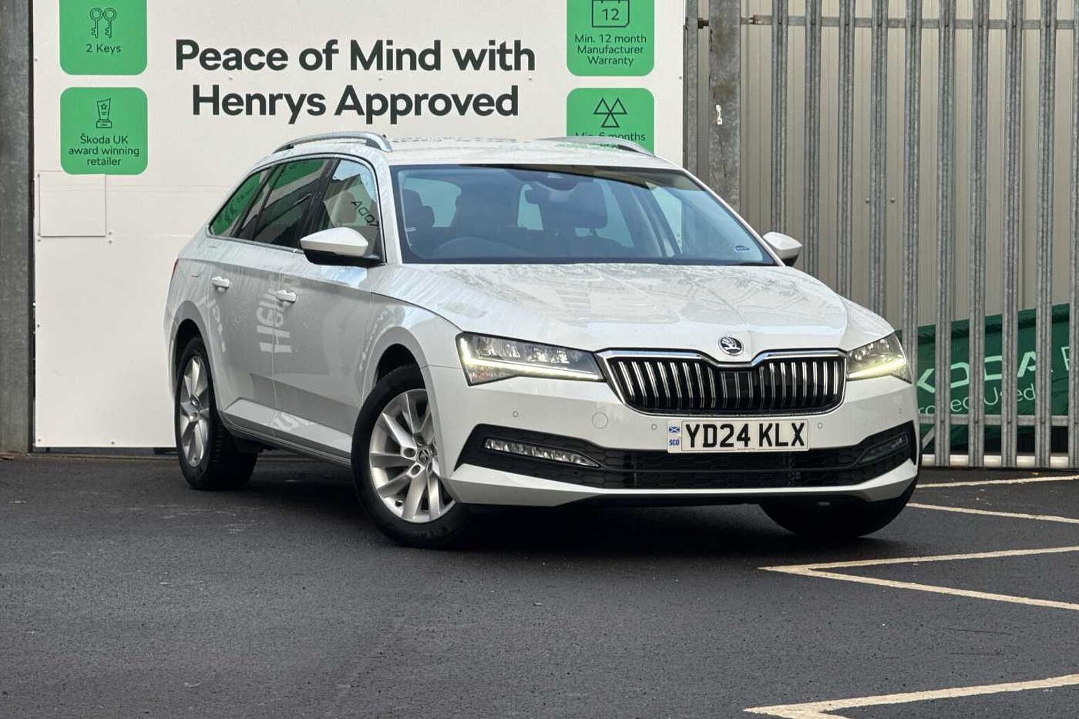 SKODA Superb 2.0 TDI (150ps) SE Technology Auto/DSG Estate *LEZ Compliant*