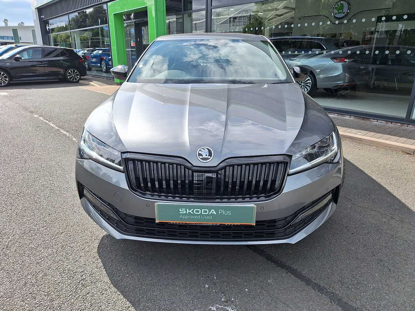 SKODA Superb 2.0 TSI (190ps) SportLine Plus DSG Hatch