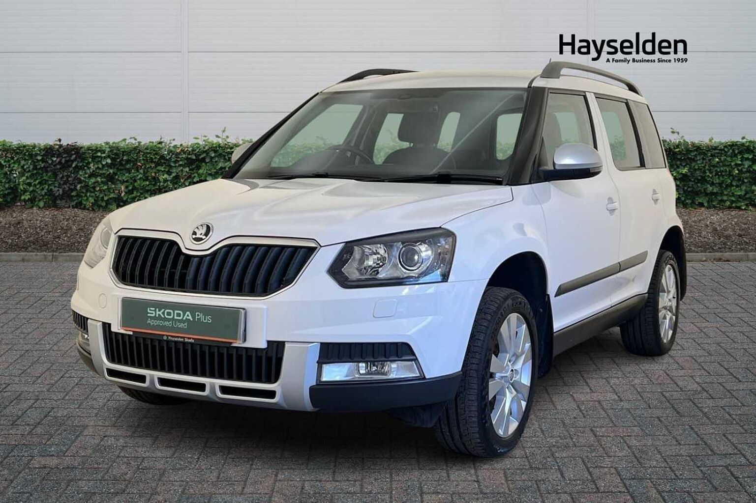 SKODA Yeti 2.0 TDI CR 4x4 Elegance 140 DPF Outdoor 5-Dr