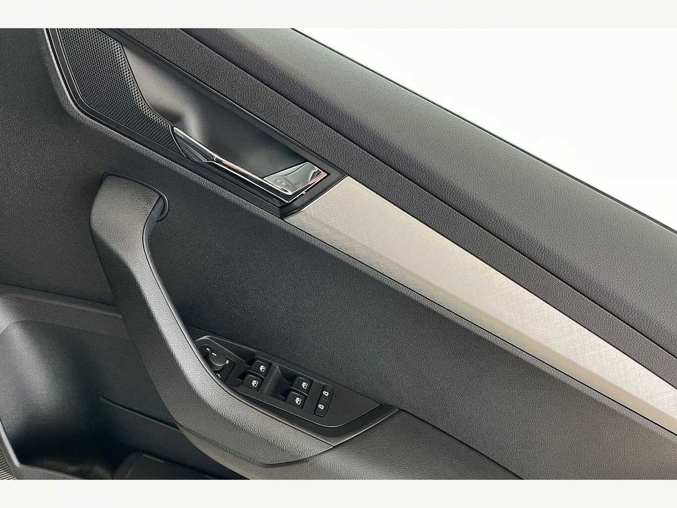 SKODA Karoq SE Drive 1.5 TSI 150 PS DSG