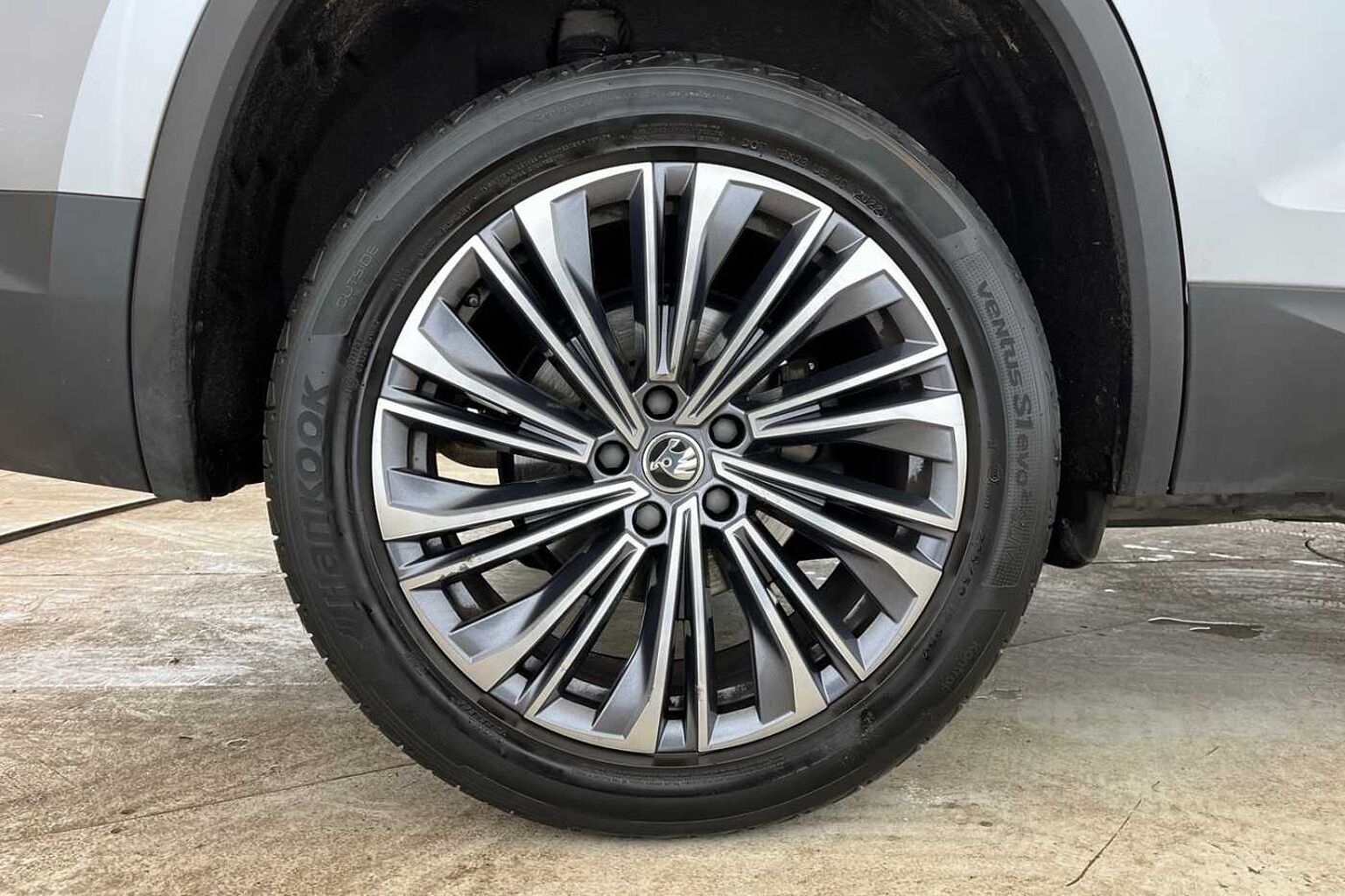 SKODA Kodiaq SE L Executive 2.0 TSI 190 PS 4x4 DSG