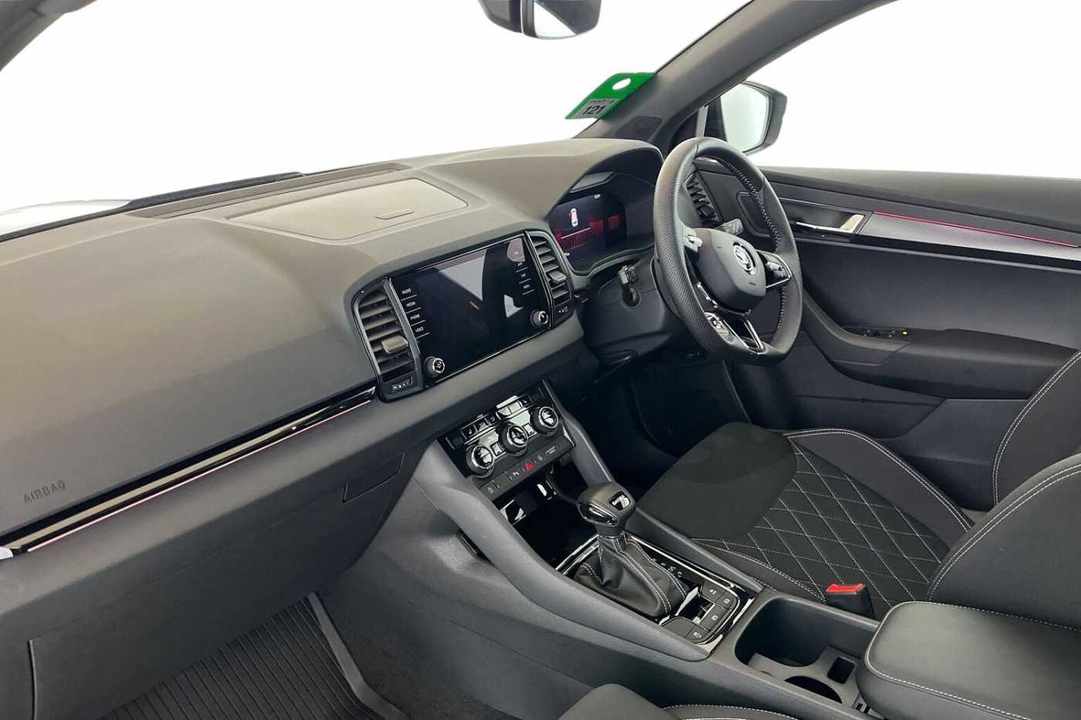 SKODA Karoq SportLine 1.5 TSI 150 PS DSG